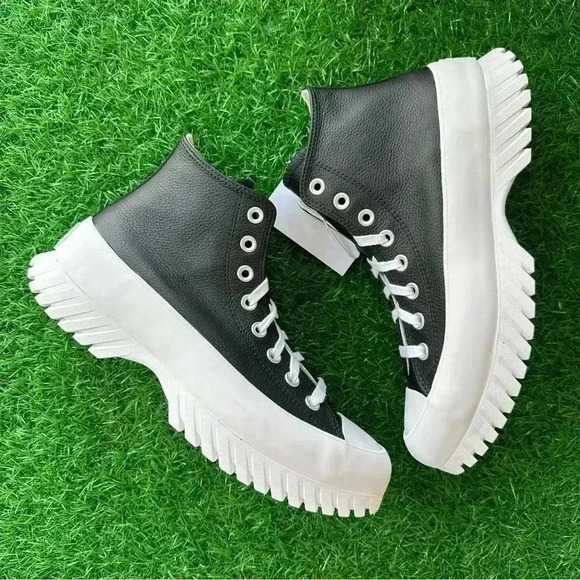 Converse Chuck Taylor All Star Lugged 2.0 Hi - Picture 4 of 8